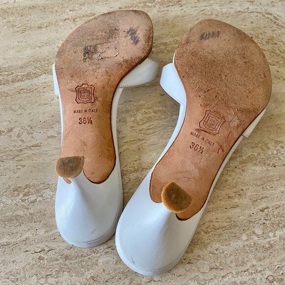 Vintage Manolo Blahnik Thong Kitten Heel Sandals - Picture 8 of 8